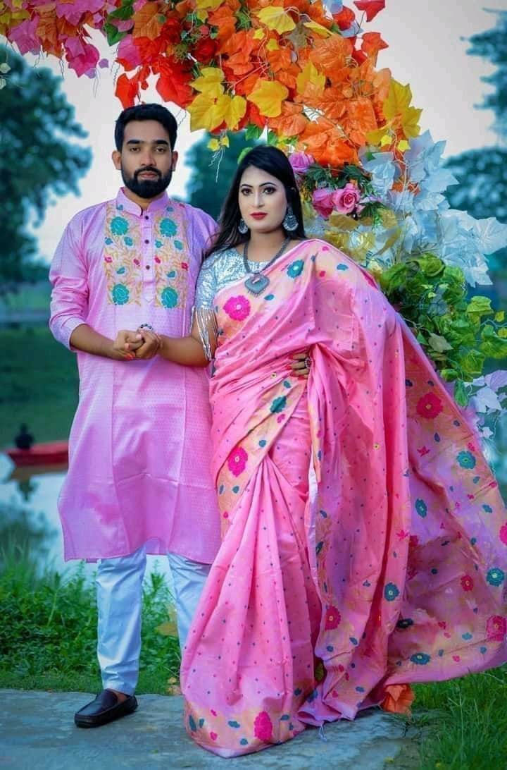 স্টাইলিশ ও ইউনিক ম্যাচিং কাপল সেট(শাড়ী+পাঞ্জাবি)-125