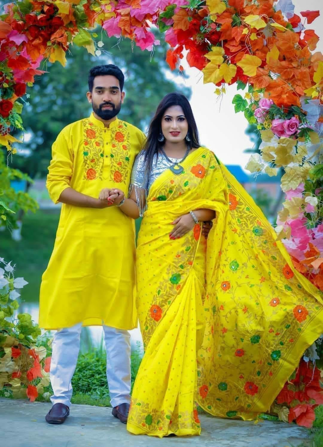 স্টাইলিশ ও ইউনিক ম্যাচিং কাপল সেট(শাড়ী+পাঞ্জাবি)-141