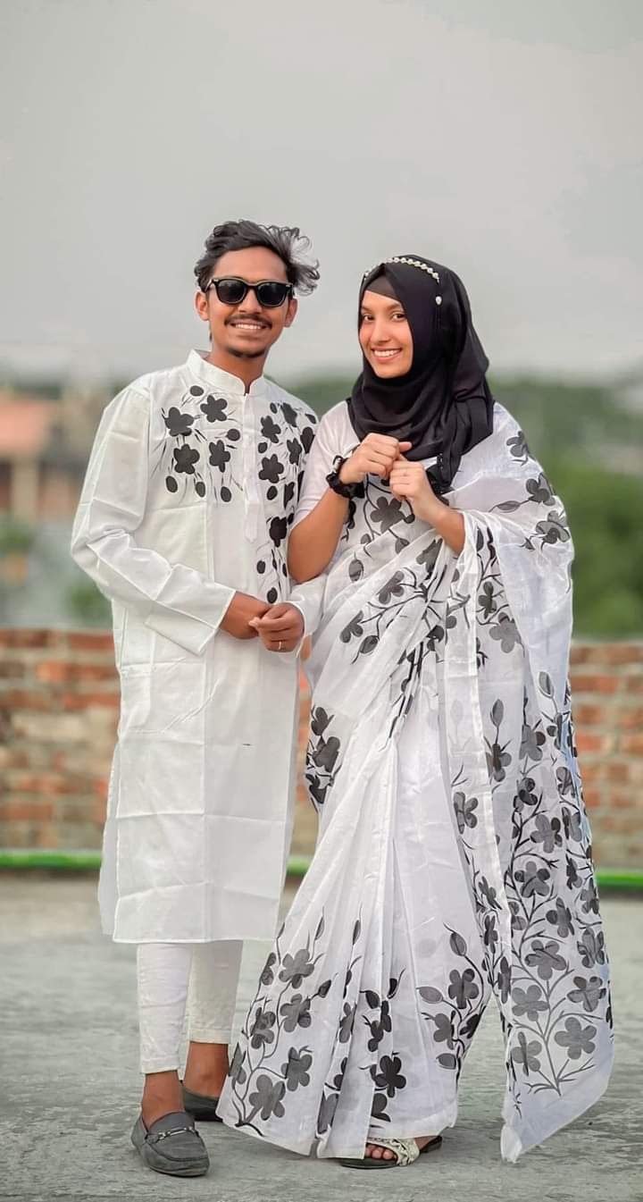 স্টাইলিশ ও ইউনিক ম্যাচিং কাপল সেট(শাড়ী+পাঞ্জাবি)-176