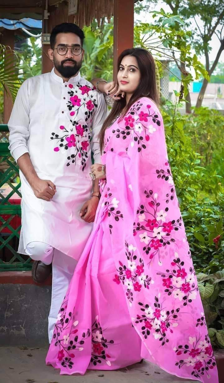 স্টাইলিশ ও ইউনিক ম্যাচিং কাপল সেট(শাড়ী+পাঞ্জাবি)-178